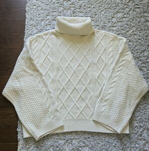 Tahari Cream Textured Turtleneck Sweater